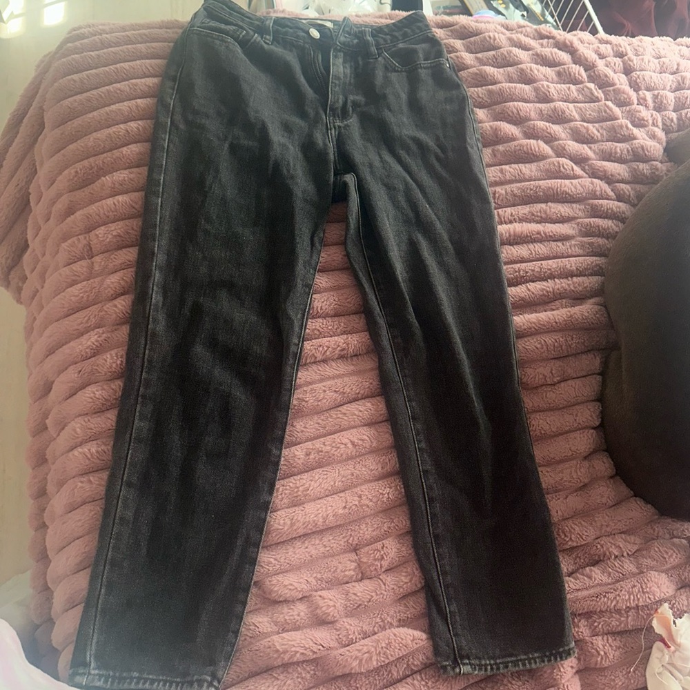 Black mom jeans